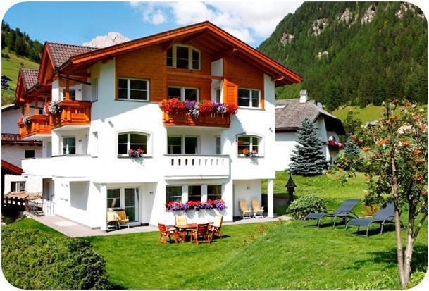 Apartments Antines Selva di Val Gardena Exteriör bild